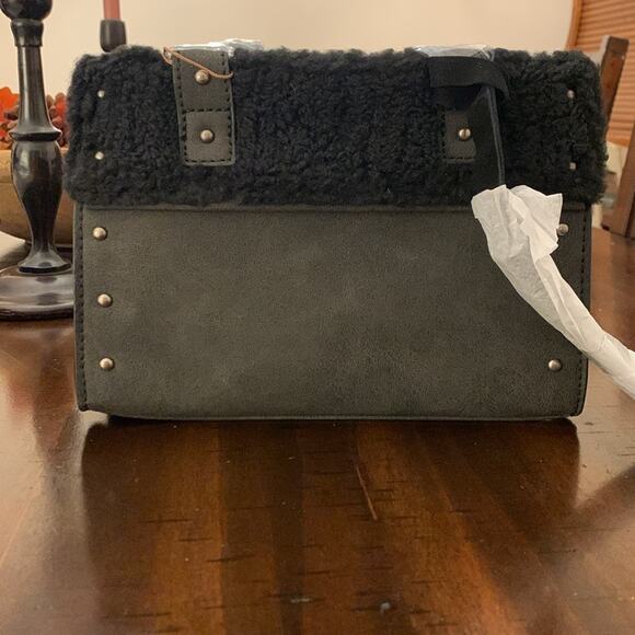 NWT Wrangler Sherpa Mini Tote Crossbody Bag - Black - Picture 2 of 12